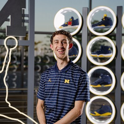 UMich Basketball Manager