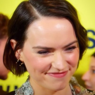 daily pictures and facts about daisy Ridley for her fans and admirers.