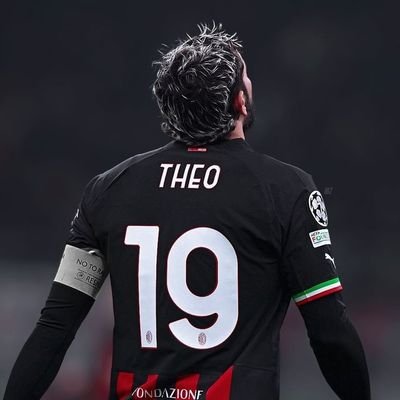 🟥ROSSONERİ⬛
THEO HERNANDEZ 19🫀
Forever milan✌️