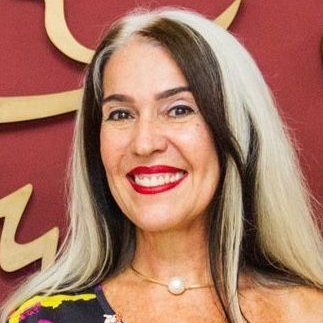 Pré-candidata a vereadora do Recife (PSB), produtora cultural, psicóloga, mãe de 5 filhos e 2 pets