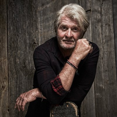 Official account of singer-songwriter Tom Cochrane.