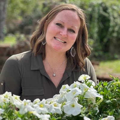 AngellMyres's profile picture. 