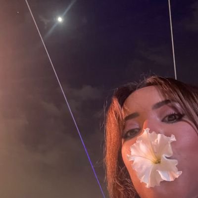 3310noname's profile picture. The other half