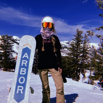 jakoolia's profile picture. boom. cheese factor.