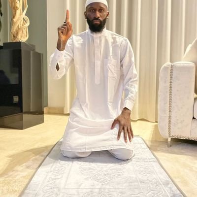 Allah First .Muslim / Sarkodie Fan chelseafc …Music…..Kirani Ayat