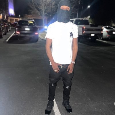 |OH| 28 | Cancer Survivor | Ragdealer | 💎 jeweler | ImBrokeAsf Clothing | Custom Clothing | Promoter | Photographer | Rapper | Battlerapfan | Entrepreneur