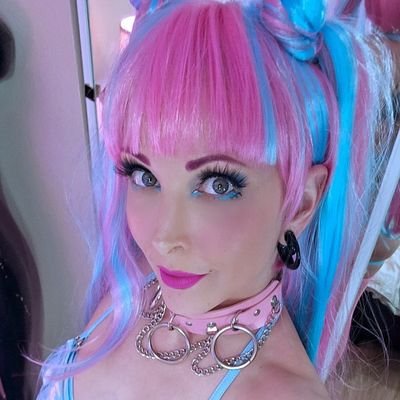 🔞𝓛𝓪𝓭𝔂 𝓛𝔂𝓭𝓲𝓪| Digital Succubus • Cosplayer • Femdom • Fetish Cam Model  • Sweetly Sadistic with a geeky side • DMs buisness/mutuals only 🌈she/her