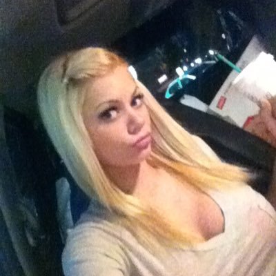 betty_james7404's profile picture. classy 💅