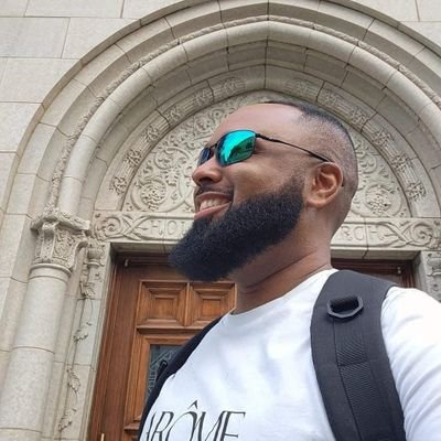 🤙🏾
Character driven.
Indirect vegetarian.
Closet wordsmith.
Penumbra leader.
SUO MARTE | ENFJ-A.
RTs ≠endorsements