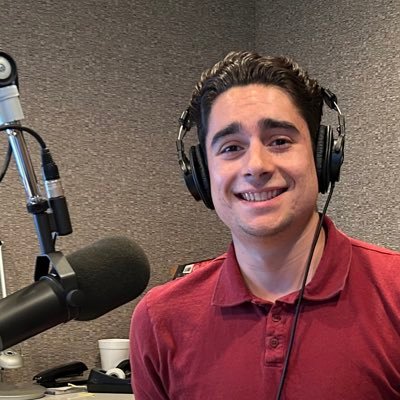 Senior Producer for The Show on @kjzzphoenix | 🇲🇽 | @BlazeRadioASU @Cronkite_ASU alum | Runner