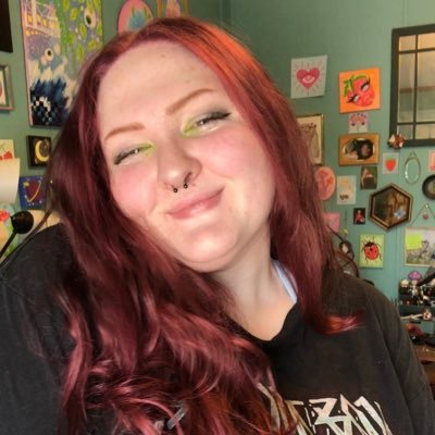 planetplum's profile picture. probably high and probably painting