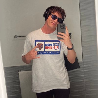 jacobmoorex's profile picture. 