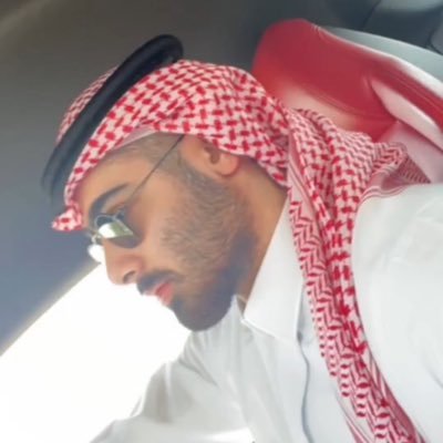 شاعـر/ إداري✨ حسابي البرايفت @llxcv_t