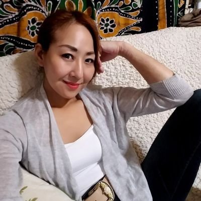 hitomijin157963's profile picture. 本業畑違いで知識・ノウハウ0から副業開始➡️学習開始から3ヶ月で月70万円達成｜副業でも稼げるを実現｜再現性100%｜副業初心者向け情報を公式LINEで配信中💁‍♂️｜固ツイもしくは下記URLから詳細は確認してね！【プレゼントの受け取りも忘れずに🎁】