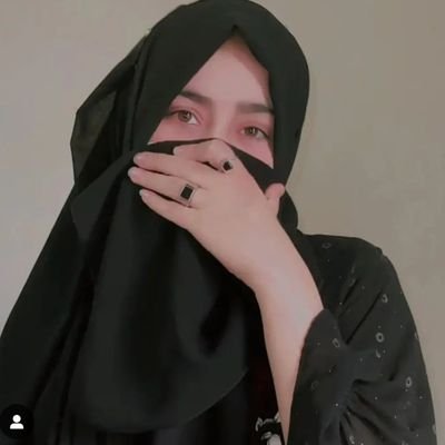 I am Ayesha Rajput From Lahore 
Bs 🖤 Love 💗 Support 💯❤️ IK ❤️