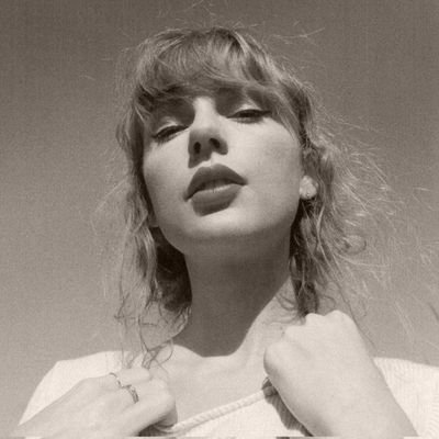 𝗌𝗍𝖺𝗒 & swiftie | 22 𝗒𝖾𝖺𝗋𝗌 | ɑll’s ɑfɑir in love ɑnd poetry ✧ 🤍