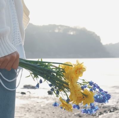 if you doesn't have a dream yet, search for it. if you've found your dream, take one step at a time.
~ᴊɪɴᴡᴏᴏ•