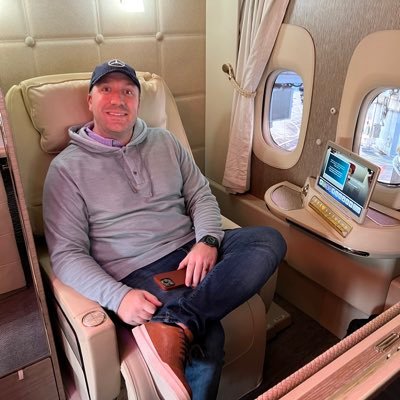 Co-Founder @thriftytraveler | using credit card points & airline miles to see the world 💳 | 📍 21 countries | tweets about sports, travel, golf, & family