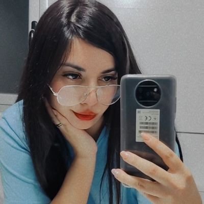 lexxj__'s profile picture. •Stremeo cuando pinta 😶‍🌫️