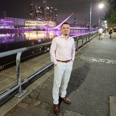 Yamel_Moreno_G's profile picture. Scrolling down on twitter all the day