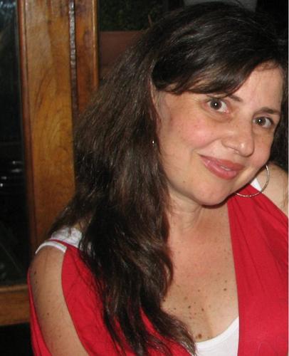 Docente e investigadora en Facultad de Química.
Madre. Uruguaya.