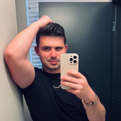 reeseg2014's profile picture. 