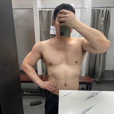 白皮靓仔