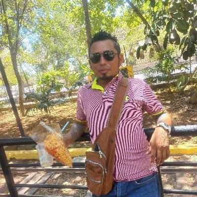Ser divertido y hacerte sonreír me encantan tus ojos