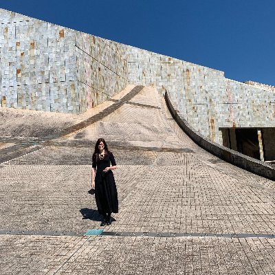 v_adina's profile picture. Linguist. Language enthusiast. Postdoc @ProxectoNós.