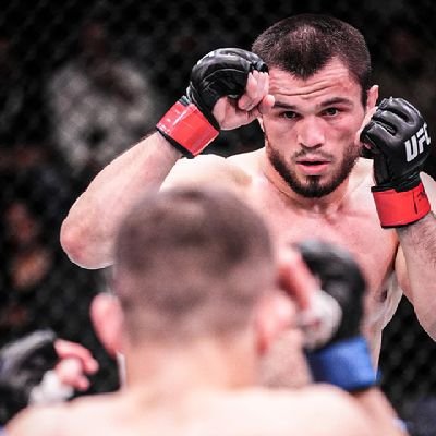 MMA addict: Thriving on every punch, kick, and takedown. Join me in the relentless pursuit of adrenaline!
 #MMA 🥊💥...
#OCTAGON🔥⚡....