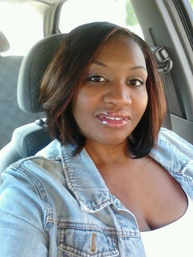 FhalynShinque's profile picture. 