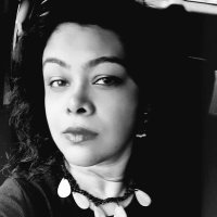 ThePseudoHousewifeWrites (@tphwrites) 's Twitter Profile Photo