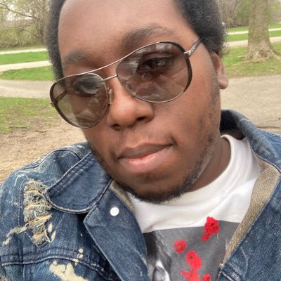 Whats up people my name's Kyrelle from Milwaukee, WI I'm an outgoing type guy Love to hang with friends, family I am currently in school, awaiting to be an RN!