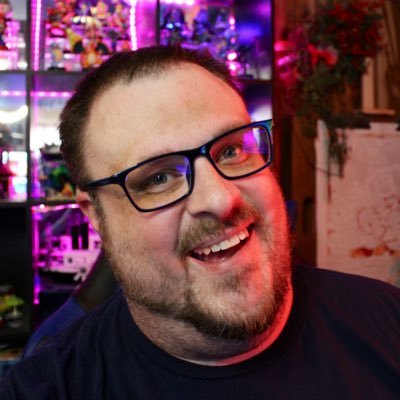 Twitch variety streamer, Lego enthusiast, and generally an easy-going guy. Also: I DO NOT NEED A GRAPHIC DESIGNER, I do all my own stuff thanks!