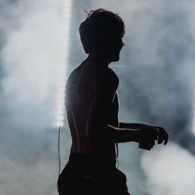 bebr28's profile picture. 🎸🏠