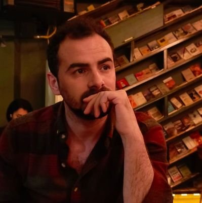 MuhlisOnerari's profile picture. Hema öyle dümdüz öğretmen 🙆🏻‍♂️