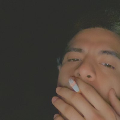 rrvmonn's profile picture. stoic