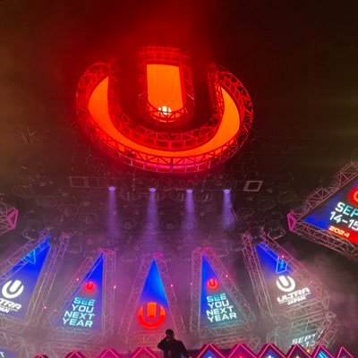 jpn 22 @thechainsmokers @kdhsound | gmo 🇯🇵 umf 🇯🇵🇮🇩🇰🇷 wdjf 🇰🇷 neon 🇹🇭 s2o 🇹🇭🇰🇷 ade 🇳🇱 edc 🇰🇷