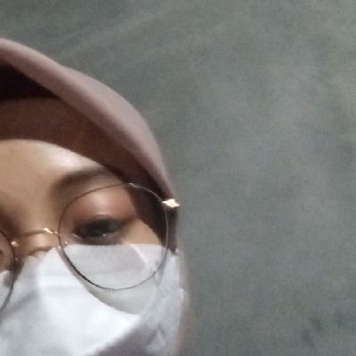 esbuahku's profile picture. 