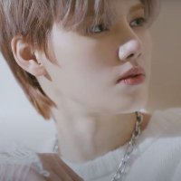 rox 🖤 (@kmhluvbot) 's Twitter Profile