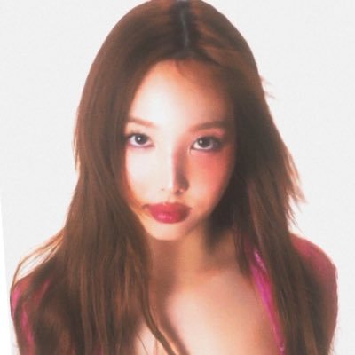 the most annoying onceblink/engenezen on twitter dot com | i stan 99999 ggs so what?. nayeon & jennie’s 1st full album when? / FAN ACCOUNT. priv = sleeping 😘