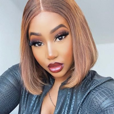 BowDownItsQueen's profile picture. “To get lost is to learn the way” IG: SandaMditshwa