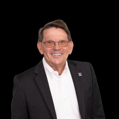 HoptonWilliam's profile picture. Professional Real Estate Agent in Jupiter Florida serving the Palm Beaches and the Treasure Coast.