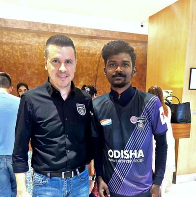 SujinpsPH63's profile picture. Phillip Hughes 63 Notout Forever 
@OdishaFc
@Juggernautsofc
@onsoranje
@cricketAus
@RajasthanRoyals
@DelhiDynamosFc
💜💜💜💜💜💜

🏆OdishaFC Fan From Kerala💜