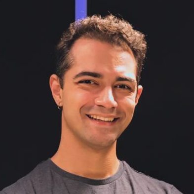 Viajante, poliglota, autor de IA e host dos podcasts Dev Sem Fronteiras e IA Sob Controle 🤖
Línguas: 🇧🇷🇮🇹🇬🇧🇷🇺🇵🇱🇪🇦🇫🇷🇩🇪🇬🇷🇳🇱🇮🇱🇷🇴🇹🇷