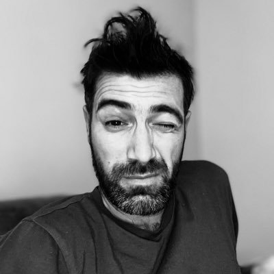 srcnymn1907's profile picture. “Her makûl insan gibi Fenerbahçeliyim”