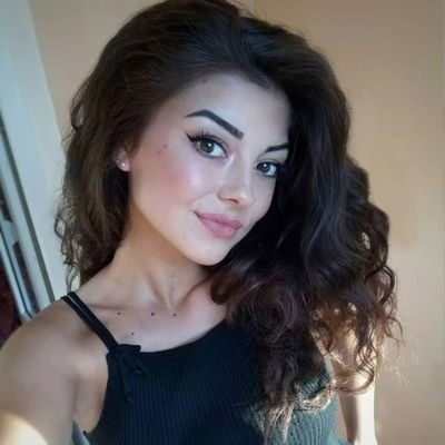 Ellena_chandle's profile picture. 🔥🔥🔥🔥😍😍😍😍
https://t.co/WIV7Pvez7v