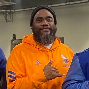 OL/DL Coach at Rainier Beach High School Football. BEACHBOYZ!!