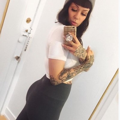 Hello here I am here to make fun if you are interested massage me😍😍😍😍🍆🍆