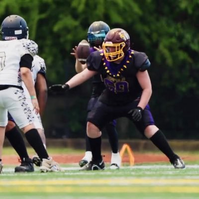 OL/DL | C’O 28 | Tenfold | Mass Elite | 5’10 | 225lbs | 13 Years Old | Weymouth Youth Football | Email: dominic20103@gmail.com | Phone Number: 617-982-4690 |